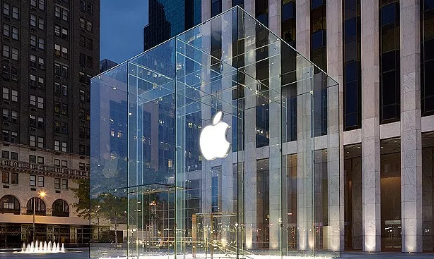 比买iphone手机更沉要的，是游苹果的地标