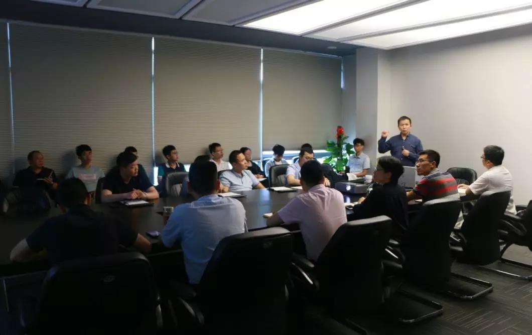 同济大学建设治理与房地产系主任王广斌教授光临J9.COM领导、互换