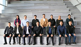 厦门市集美区倪杰区长一行光临J9.COM调查领导